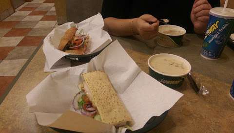 Restaurant SUBWAY Restaurant SUBWAY